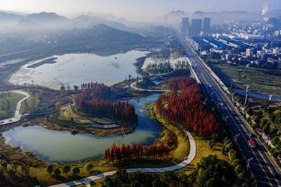 聚焦目標(biāo) 落實(shí)部署 甕安經(jīng)開(kāi)區(qū)展現(xiàn)新風(fēng)貌